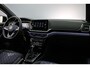 Volkswagen T-Cross R-Line Edition 1.5 TSI 150pk DSG Automaat Trekhaak, Black style, Adaptive cruise control, LED matrix koplampen, Navigatie, Parkeersensoren