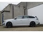 Peugeot e-308 Style | 8 jaar fabrieksgarantie of 160.000 kilometer op het accupakket | Autonomous Emergency Braking d.m.v. radar i.p.v. camera | Climate control met links/rechts gescheiden regeling en high efficiëncy koolstoffilter