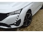 Peugeot e-308 Style | 8 jaar fabrieksgarantie of 160.000 kilometer op het accupakket | Autonomous Emergency Braking d.m.v. radar i.p.v. camera | Climate control met links/rechts gescheiden regeling en high efficiëncy koolstoffilter