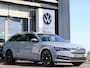 Skoda Superb 1.4 TSI 218 pk DSG iV Style | Trekhaak zwenkbaar | Voorstoelen met Geheugen | DCC | LED | Smartlink | Stoel + Stuurverwarming | LED | Voorruit Verwarming | Elektrische Klep | Patina Grey |