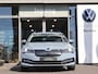 Skoda Superb 1.4 TSI 218 pk DSG iV Style | Trekhaak zwenkbaar | Voorstoelen met Geheugen | DCC | LED | Smartlink | Stoel + Stuurverwarming | LED | Voorruit Verwarming | Elektrische Klep | Patina Grey |