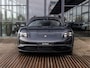 Porsche Taycan Sport Turismo 79 kWh | BOSE | PASM LUCHTVERING | PANORAMADAK | 20 INCH | ACHTERUITRIJCAMERA | WARMTEPOMP | ADAPTIEVE CRUISE CONTROL | 14-WEG STOELEN | VULKAANGRIJS |