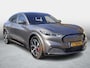 Ford Mustang Mach-E Extended First Edition AWD 98 kWh SoH 95% / Afneembare Trekhaak / Panoramadak / B&O / Adaptive Cruise / Stoelverwarming / Memory / 360° Camera / Navigatie / Technologie-Pakket / DAB / Keyless / Matrix LED / 1e Eigenaar /