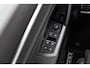 Audi Q3 35 TFSI 150pk S-tronic S Edition | 19" LMV | Trekhaak | Ambiante Verlichting | Stoelverwarming