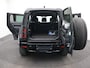 Land Rover Defender 2.0 P300e 110 X-Dynamic SE | Cold Climate Pack | Panorama Schuif-Kantel Dak | Elektrische Trekhaak | Clear Sight Spiegel | Mistlampen | Koelkast