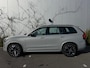 Volvo XC90 2.0 T8 Plug-in hybrid AWD Ultra Dark | Adaptieve Cruise Control | Luchtvering | Trekhaak | Panoramadak | Bowers & Wilkins Audio | Nappa Lederen Bekleding | Stoel-/Stuurverwarming | 360 Parkeercamera | 21" Velgen | Stoelventilatie | Massagefuntie voor