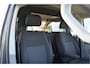 Volkswagen Transporter 2.0 TDI L2H1 Automaat | Highline | Trekhaak 2500KG | Navigatie | Cruise Control | Metallic | All Season | PDC v+a | Achterdeuren |