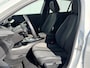 Peugeot e-208 EV 50kWh 136pk Allure 3 Fase | Navigatie | Climate control | Voorverwarming | DAB | All season banden