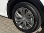 Peugeot e-208 EV 50kWh 136pk Allure 3 Fase | Navigatie | Climate control | Voorverwarming | DAB | All season banden