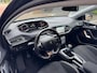 Peugeot 308 SW 1.2 PureTech Style / Navi / PDC / Trekhaak / LED