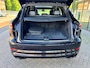 Porsche Cayenne 3.0 E-Hybrid / Pano'dak / Sport Chrono / Dealer onderhouden / Sfeerverl.