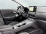 Hyundai Kona BWJ 12-2020 | SOH 94,9% EV Comfort 64 kWh | CLIMA | CAMERA A | LICHTMETAAL | PDC | NAVI