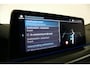 BMW 5-Serie 530e xDrive M Sport / Schuif-/kanteldak/ M Performance stoelen / M Sport Bodykit / Elektr. verstelbare voorstoelen / Harman Kardon Surround Sound / HUD / 20'' LMV / Rondomzichtcamera / Apple Carplay - Android Auto / Stoelverwarming / Ambienteverlichting / Adaptive Cruise Control / Grootlichtassistent / Shadow Line