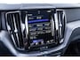 Volvo XC60 2.0 T6 Plug-in hybrid AWD R-Design | Stoelventilatie | Stoelmassage | Nappaleder | Trekhaak | 360 Graden Camera | LED Koplampen Adaptief | Harman Kardon Audio | BLIS | Verwarmde Voorruit | Panoramadak | Keyless Entry | Navigatie