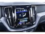 Volvo XC60 2.0 T6 Plug-in hybrid AWD R-Design | Stoelventilatie | Stoelmassage | Nappaleder | Trekhaak | 360 Graden Camera | LED Koplampen Adaptief | Harman Kardon Audio | BLIS | Verwarmde Voorruit | Panoramadak | Keyless Entry | Navigatie