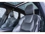 Volvo XC60 2.0 T6 Plug-in hybrid AWD R-Design | Stoelventilatie | Stoelmassage | Nappaleder | Trekhaak | 360 Graden Camera | LED Koplampen Adaptief | Harman Kardon Audio | BLIS | Verwarmde Voorruit | Panoramadak | Keyless Entry | Navigatie