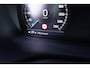Volvo XC60 2.0 T6 Plug-in hybrid AWD R-Design | Stoelventilatie | Stoelmassage | Nappaleder | Trekhaak | 360 Graden Camera | LED Koplampen Adaptief | Harman Kardon Audio | BLIS | Verwarmde Voorruit | Panoramadak | Keyless Entry | Navigatie