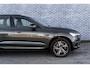 Volvo XC60 2.0 T6 Plug-in hybrid AWD R-Design | Stoelventilatie | Stoelmassage | Nappaleder | Trekhaak | 360 Graden Camera | LED Koplampen Adaptief | Harman Kardon Audio | BLIS | Verwarmde Voorruit | Panoramadak | Keyless Entry | Navigatie