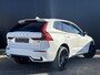 Volvo XC60 2.0 T8 Plug-in hybrid AWD Ultra Black Edition Panorama dak / 360 camera / 21"Black Edition velgen / Elektr. stoelverst. / Head-up display / Facelift uitv. / New display