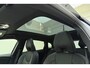 Volvo V40 1.5 T3 R-Design | Automaat | Sportive uitvoering | Leder interieur | Standkachel Panorama dak | DAB+ | Camera | Lage km stand!