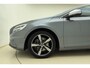 Volvo V40 1.5 T3 R-Design | Automaat | Sportive uitvoering | Leder interieur | Standkachel Panorama dak | DAB+ | Camera | Lage km stand!