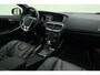 Volvo V40 1.5 T3 R-Design | Automaat | Sportive uitvoering | Leder interieur | Standkachel Panorama dak | DAB+ | Camera | Lage km stand!