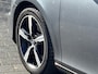Volvo V40 1.5 T3 R-Design | Automaat | Sportive uitvoering | Leder interieur | Standkachel Panorama dak | DAB+ | Camera | Lage km stand!