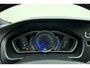 Volvo V40 1.5 T3 R-Design | Automaat | Sportive uitvoering | Leder interieur | Standkachel Panorama dak | DAB+ | Camera | Lage km stand!
