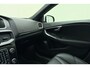Volvo V40 1.5 T3 R-Design | Automaat | Sportive uitvoering | Leder interieur | Standkachel Panorama dak | DAB+ | Camera | Lage km stand!