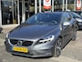 Volvo V40 1.5 T3 R-Design | Automaat | Sportive uitvoering | Leder interieur | Standkachel Panorama dak | DAB+ | Camera | Lage km stand!