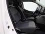 Nissan E-NV200 Optima 40 kWh 109PK Automaat | Luchtvering | Kopschot met ruit | Extra inbraakbeveiliging laadruimte | Sidebars | Opbergkasten | Rhino Pipetube | Climate Control / ECC | Trekhaak | Cruise control | Achteruitrijcamera | Dakrailing |  Imperiaal rol | Schuifdeur links en rechts | Achterdeuren |