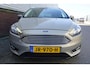 Ford Focus Wagon 1.0 Titanium/Nwe Distributieriem/Trekhaak/Navi/ Zeer compleet/2e Eigenaar.