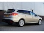 Ford Focus Wagon 1.0 Titanium/Nwe Distributieriem/Trekhaak/Navi/ Zeer compleet/2e Eigenaar.