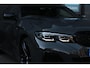 BMW 3-Serie 330e xDrive M Sport | Panoramadak | Adaptief M onderstel | Adaptieve Cruise Control | Stoel en Stuurverwarming