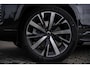 Volvo XC90 2.0 T8 Plug-in hybrid AWD Plus Dark | Facelift | Panoramadak | Head-Up display | 20" lichtmetalen velgen | 360 Camera | Getint glas | Google Maps navigatie |