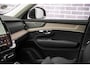 Volvo XC90 2.0 T8 Plug-in hybrid AWD Plus Dark | Facelift | Panoramadak | Head-Up display | 20" lichtmetalen velgen | 360 Camera | Getint glas | Google Maps navigatie |