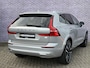 Volvo XC60 2.0 T6 Plug-in hybrid AWD Ultimate Bright | Long range | Trekhaak | Adaptive cruise control | Head-up display | Harman/Kardon audio | Dode hoek detectie BLIS | Stoelverwarming voor + achter | Stuurverwarming | Elektrische stoelverstelling |