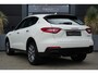 Maserati Levante 3.0 V6 S AWD GranLusso 430pk Stoelverwarming/Luchtvering/Navigatie