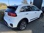Kia Niro Hybrid 1.6 GDi DynamicLine Style Pack 18 Inch, Adaptieve Cruise Control, Draadloos Opladen, Achteruitrijcamera, Enz...