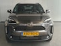 Toyota Yaris Cross 1.5 Hybrid 115 First Edition Rijklaar + Fabrieksgarantie Henk Jongen Auto's in Helmond,  al 50 jaar service zoals 't hoort!