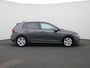 Volkswagen Golf 1.5 TSI Life | 130 PK | Keyless (Start) | Airco | Parkeersensoren | Digital Cockpit | Stoelverwarming  | All Season Banden
