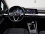 Volkswagen Golf 1.5 TSI Life | 130 PK | Keyless (Start) | Airco | Parkeersensoren | Digital Cockpit | Stoelverwarming  | All Season Banden