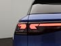 Volkswagen T-Roc 1.5 eTsi R-Line First Edition 150PK DSG Pano-Schuifdak, Trekhaak, Black Style, 20" LM Velgen, Keyless, Side Asisst, Matrix LED-Verlichting, Achteruitrijcamera