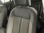 Volkswagen T-Roc 1.0 TSI Style | Panoramadak | Parkeersensoren | navigatie | Apple carplay en android auto |