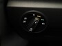 Volkswagen T-Roc 1.0 TSI Style | Panoramadak | Parkeersensoren | navigatie | Apple carplay en android auto |