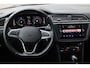 Volkswagen Tiguan 1.4 TSI eHybrid Life wegklapbare trekhaak achteruitrijcamera dealeronderhouden ACC digital cockpit pro draadloos carplay 3 zone climatronic lederen multifunctioneel stuurwiel lane assist 17" LMV bicolour met 4 seizoenenbanden