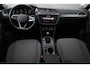 Volkswagen Tiguan 1.4 TSI eHybrid Life wegklapbare trekhaak achteruitrijcamera dealeronderhouden ACC digital cockpit pro draadloos carplay 3 zone climatronic lederen multifunctioneel stuurwiel lane assist 17" LMV bicolour met 4 seizoenenbanden