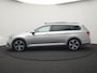 Volkswagen Passat Variant 1.4 TSI GTE Business PHEV 218pk Dealer O.H | Panodak | Adaptive Cruise | 360 Camera | IQ Light | Lederen Sportstoelen Massage & Verwarmd | Blis | Keyless | Apple Carplay | Navigatie | Virtual | DAB | 18"L.M | IQ Drive | Plug In Hybrid |