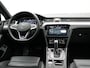 Volkswagen Passat Variant 1.4 TSI GTE Business PHEV 218pk Dealer O.H | Panodak | Adaptive Cruise | 360 Camera | IQ Light | Lederen Sportstoelen Massage & Verwarmd | Blis | Keyless | Apple Carplay | Navigatie | Virtual | DAB | 18"L.M | IQ Drive | Plug In Hybrid |