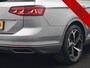 Volkswagen Passat Variant 1.4 TSI GTE Business PHEV 218pk Dealer O.H | Panodak | Adaptive Cruise | 360 Camera | IQ Light | Lederen Sportstoelen Massage & Verwarmd | Blis | Keyless | Apple Carplay | Navigatie | Virtual | DAB | 18"L.M | IQ Drive | Plug In Hybrid |